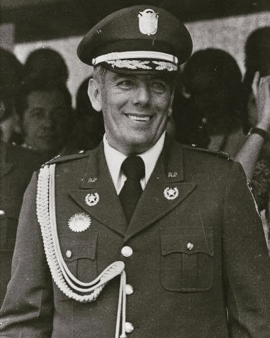 Si no hubiera existido la Figura de Omar Torrijos Herrera en nuestra historia hoy por hoy Panamá fuera uno de los países más pobres de Centro América con todo y Canal pero lo reitero una y otra vez GRACIAS OMAR. 

<a href="/MartinTorrijos/">Martin Torrijos</a>.