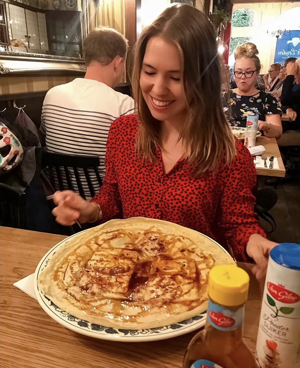 lifewitheva4's tweet image. Smoke and a Pancake. No smoke...but that pancake is mine!