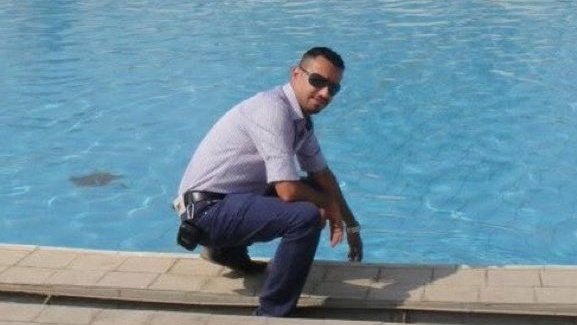 رسلي اوغلو: ما يحدث تشويه وتخريب للقمر.. منذ ان وعينا على هذا العالم والقمر مدعبل الى ان تسلم الدوثراگية الحكم حتى اصبح مثلث والسبب معروف لكل متابع للشؤون للجيواستراطيزية، تم تهريب نصف القمر لايران