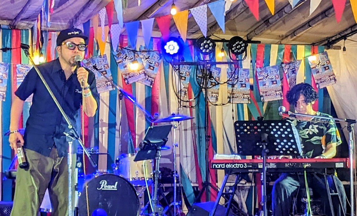 西寺郷太さん（NONA REEVES）と冨田謙さんのライブを目の前で見れる幸せ🤩贅沢な時間でした〜✨🎶✨
#叫人フェス