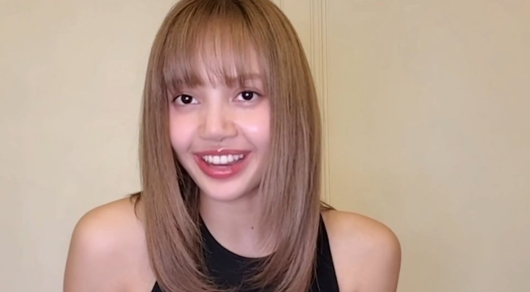 LISA GANÓ BEST K-POP GENTE, NO ME LO PUEDO CREER, ESTOY MUY FELIZ QUE EL PREMIO SE HAYA QUEDADO ENTRE LAS PINKS, ESTOY DEMASIADO EMOCIONADA POR ESTO. 😭