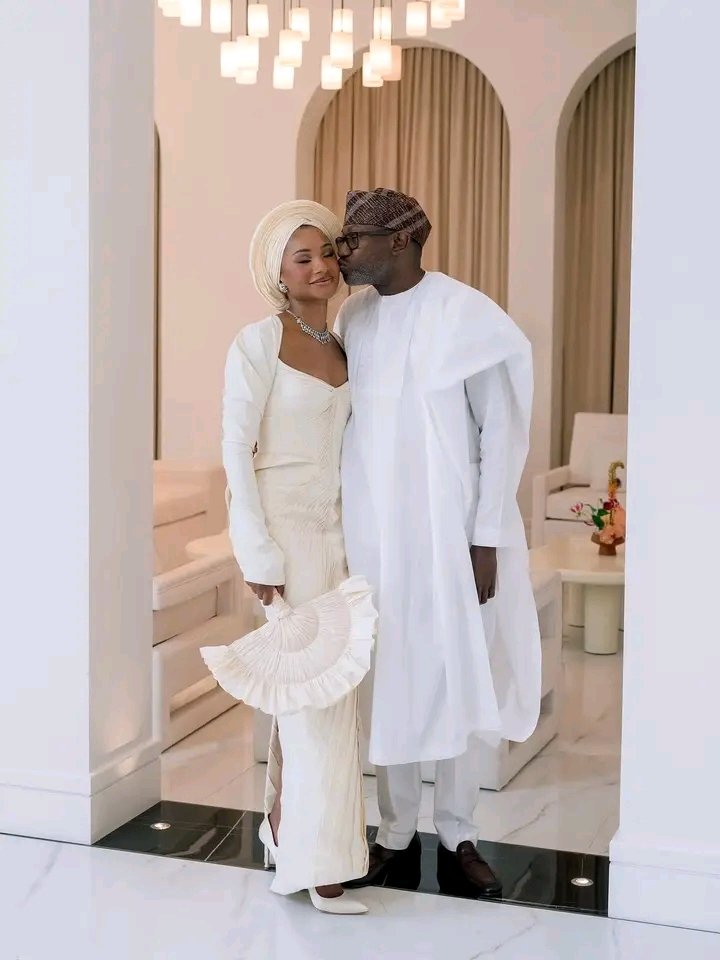 Otedola told us he bought a million-dollar house in Dubai for Temi's engagement party. 
And he bought another million-dollar house in Dubai ON THE SAME STREET, for her after-party.Men did not hear that to use and challenge themselves. They intentionally went deaf there.