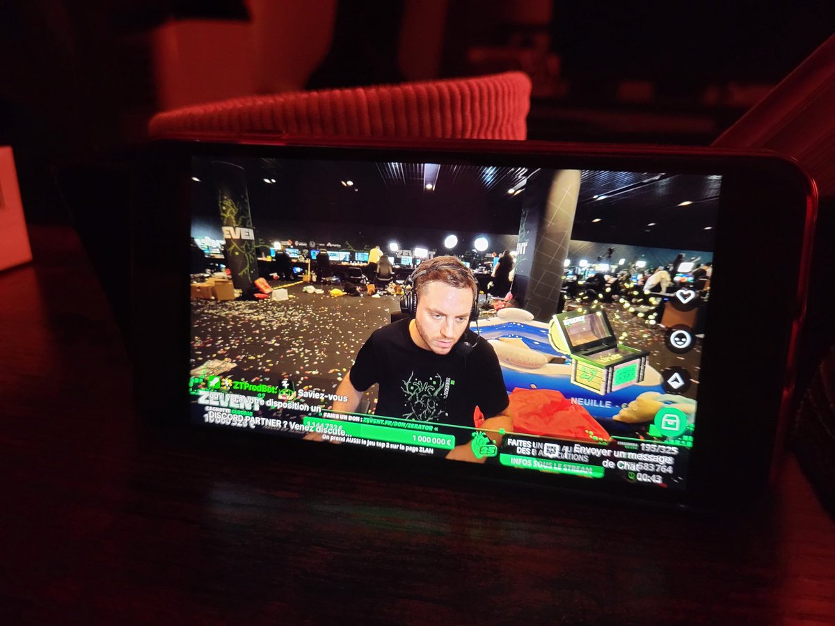 IkaInGame's tweet image. #Zevent Une fois de plus ils sont au top! Plus de 16 millions récolté bravo #Zerator , les streamers irl et distanciel, la production un énorme GG! Et surtout merci d&apos;avoir donner la chance aux plus petits streamers distanciels de participer comme Boomnasty notre poulain adoré 💚