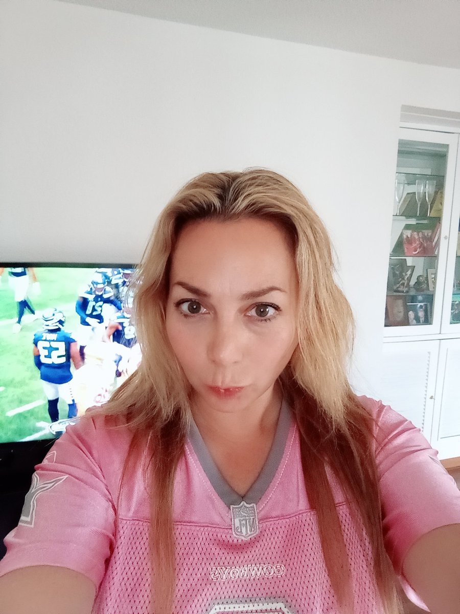 Ruthcarrilloym's tweet image. Mood.....#Purdy ...Barbarooo...interesante...