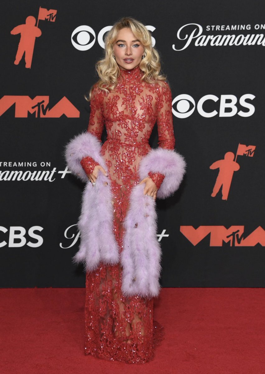 SABRINA CARPENTER💕 #VMAS