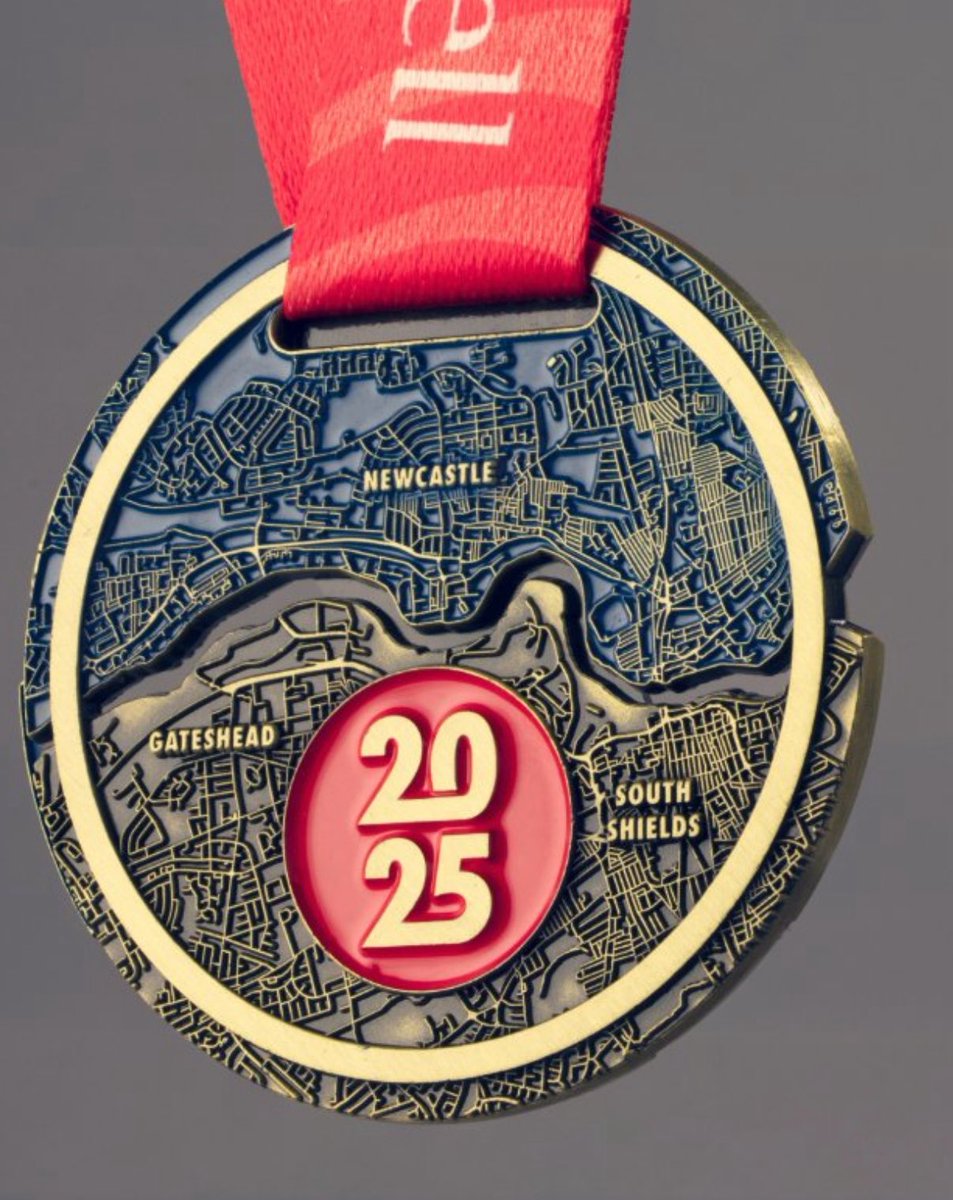 jollybeggars's tweet photo. Beautiful as it is, I can’t help but think this year’s Great North Run medal would be more appropriate with a map of Tyneside on it, rather than the streets of Wearside and The Stadium of Light 🤣🤣🤣 https://t.co/SuCQRwP843