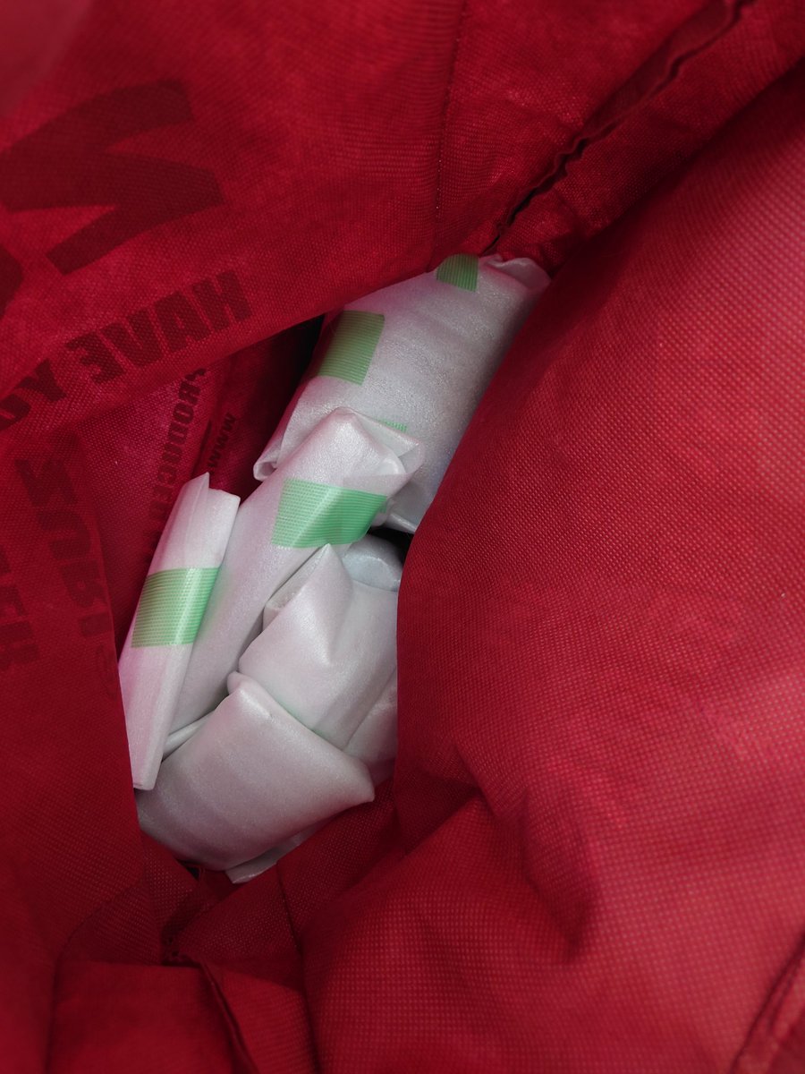 ShanTai17179's tweet image. #DX玩具カスタム(進捗)

職場から持ち帰ったガオゴッド…

この土日で一切触れなかったので、職場に塗料と一緒に持ち込んで作業しようと思います😅(笑)

やっぱ家ではなかなか作業する時間つくれないなぁ👶✨

#ガオゴッド
#DXROBOUNIVERSE