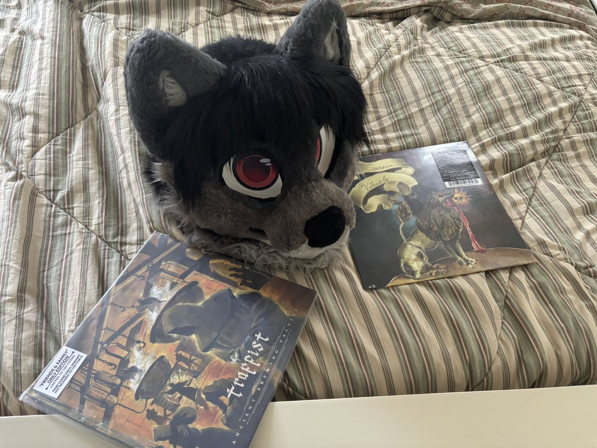 he has more vinyls to devour…