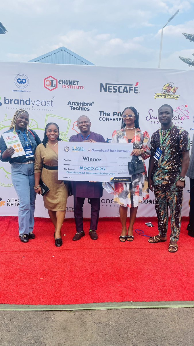 dmediacybergirl's tweet image. Attended @DownloadTechE at Nnewi yesterday, was thrilled to see the number of tech enthusiasts there! Speaks volume of how wide the tech gospel is spreading. Special thanks to  @smartcoj_  and @XTexchange for the Tee😍
Proud Head of Product at 9jaedugames as we won the pitch!🥳