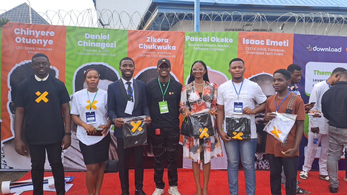 dmediacybergirl's tweet image. Attended @DownloadTechE at Nnewi yesterday, was thrilled to see the number of tech enthusiasts there! Speaks volume of how wide the tech gospel is spreading. Special thanks to  @smartcoj_  and @XTexchange for the Tee😍
Proud Head of Product at 9jaedugames as we won the pitch!🥳