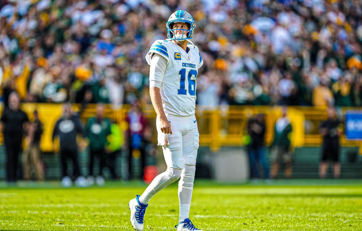 Detroit Lions fans, SOUND OFF after losing 27-13 to the Green Bay Packers.

Thoughts, reactions, and over reactions!

#OnePride