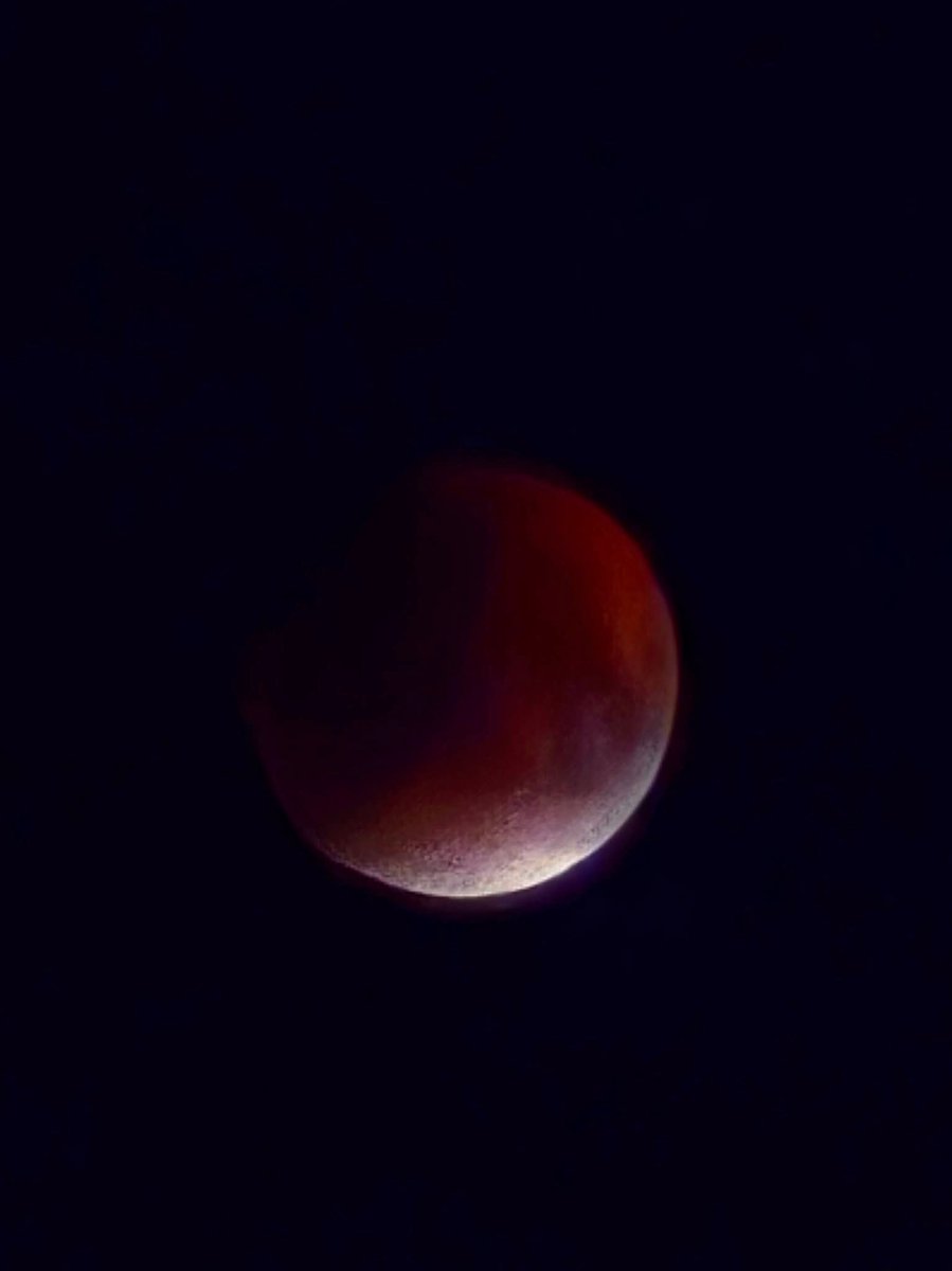 thisismonjurul's tweet photo. 🌙 Don't Miss the Chance to Witness Blood Moon tonight ❤️‍🔥
07.09.2025 https://t.co/TAKOzLJt7x