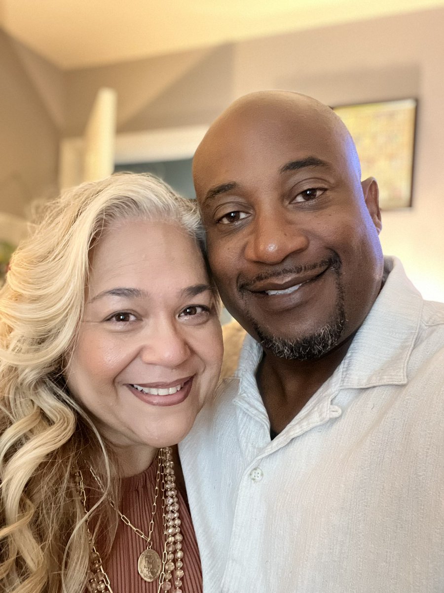 sgtmaj_fields's tweet photo. 🙏🏽Today, my wife and I pray for ourselves and others-that we continue to learn, renew, and change in Christ.

May fear, hurt, and disappointment never block renewal ❤️.

#godisgood #BlessedSunday #PositiveVibes https://t.co/QC9EDtiew1