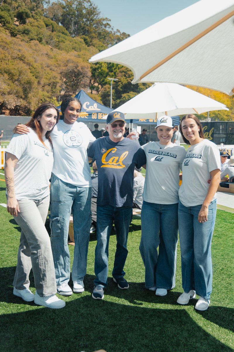Had a blast supporting @cal_football as they won their home opener! 🏈