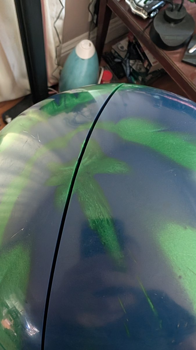 ChevyGuy454's tweet image. My @radicalbowling Guru Mighty cracked, my favorite ball first out of the bag on fresh oil. Guess it&apos;s a sign I need to get the new Guru Oracle.