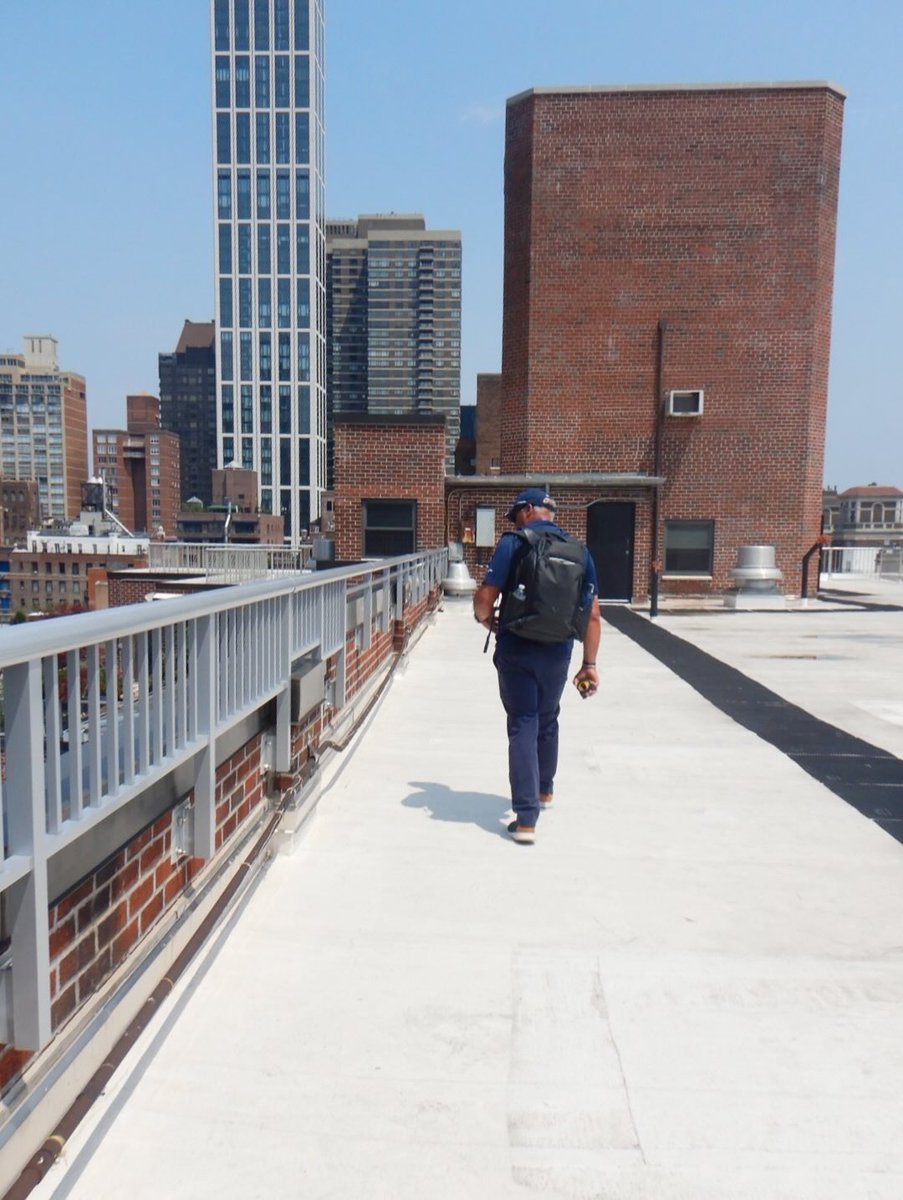 FSIArchitecture's tweet image. Final inspection of the new roof, restored parapets and new guardrails of this project in Midtown East.
 
#FSIArchitecture #amandamanopo G #SIKA #AKAM
#ADayInTheLifeOfFSI #roof #parapet #guardrail
