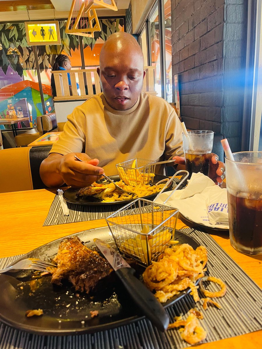 Amicable Janhi (@amicablejanhi) on Twitter photo 