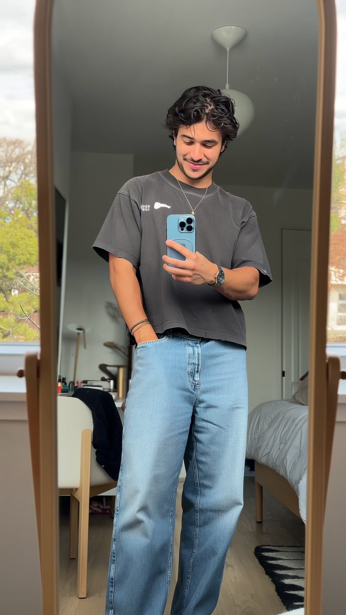 automateclu's tweet image. Prop Firm Marketing Idea

This is Terry, he has his own podcast and shares all his sauce for free. 

Generate 100 Terry&apos;s, mass produce content ($0.40 a piece) and mass distribute on a account network

Each of them offers a free ebook on trading (nothing to sell you), and oh…