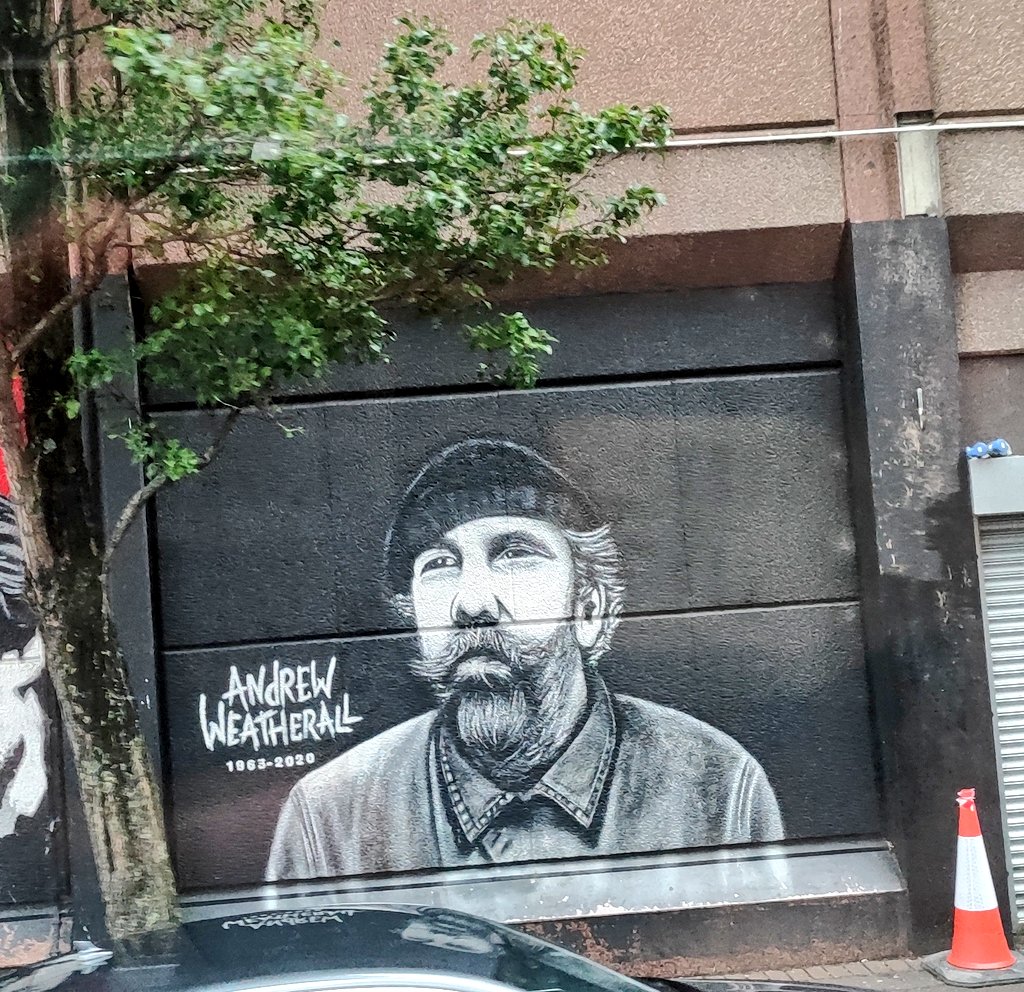 Don Andrew James Weatherall venerado también por belfast 🛐