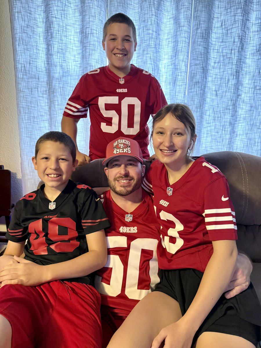 Erock50's tweet image. Let’s go! Tradition. #NinerFam #FTTB