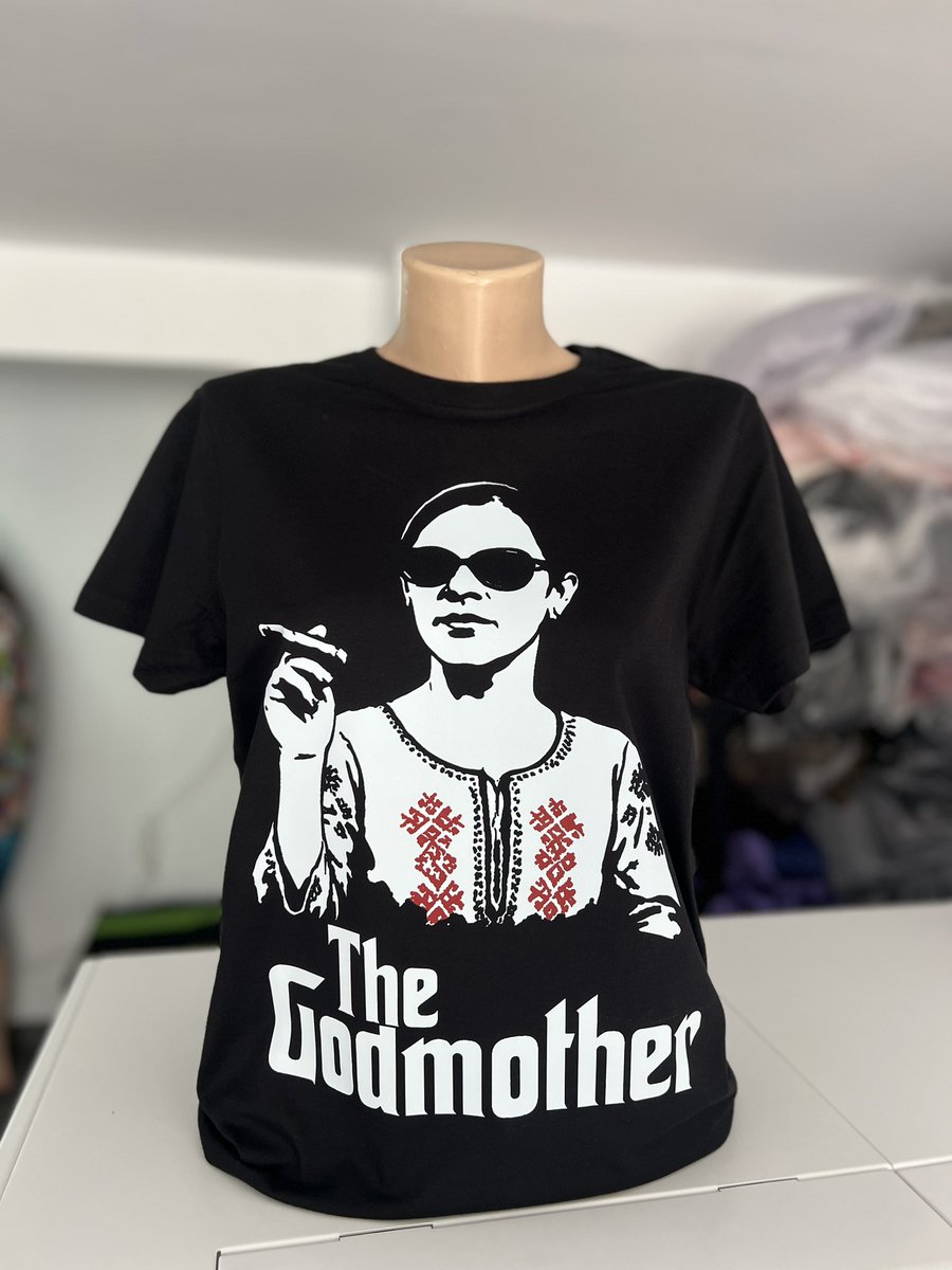 Larisa Kralik ⭕️ Artoons-Design tweet media