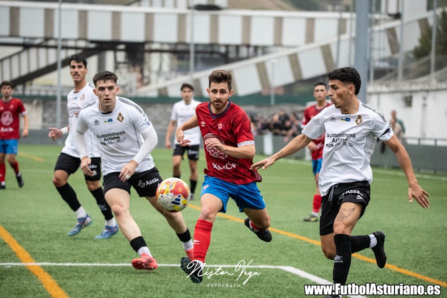 El Ceares rasca un punto en Mieres
Crónica y fotos del Caudal Deportivo - U.C. Ceares
futbolasturiano.es/noticias16/051…