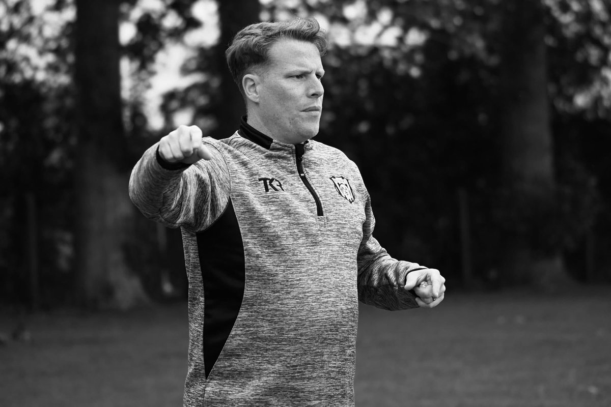 Everyone at Brigg Town would like to wish a very happy birthday to first team Assistant Manager Daniel North!

We hope you’ve had a brilliant day.

#UTZ🦓
