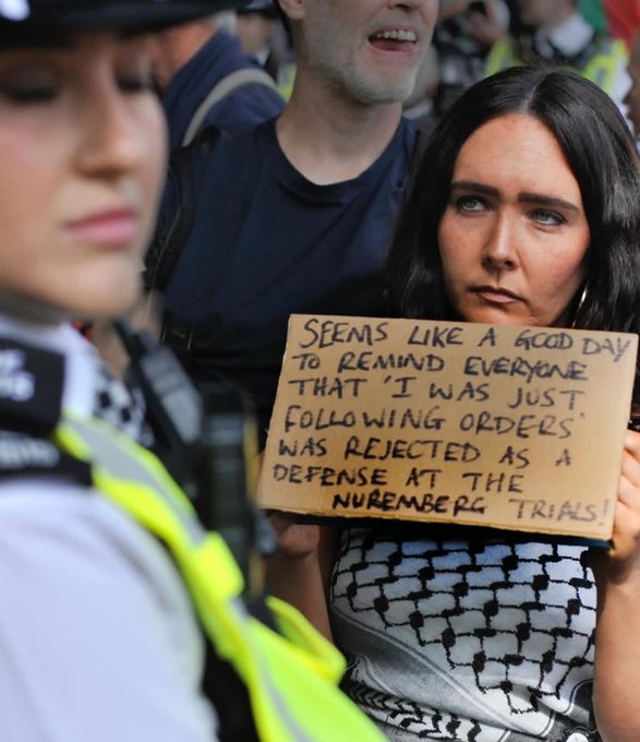 BladeoftheS's tweet image. 