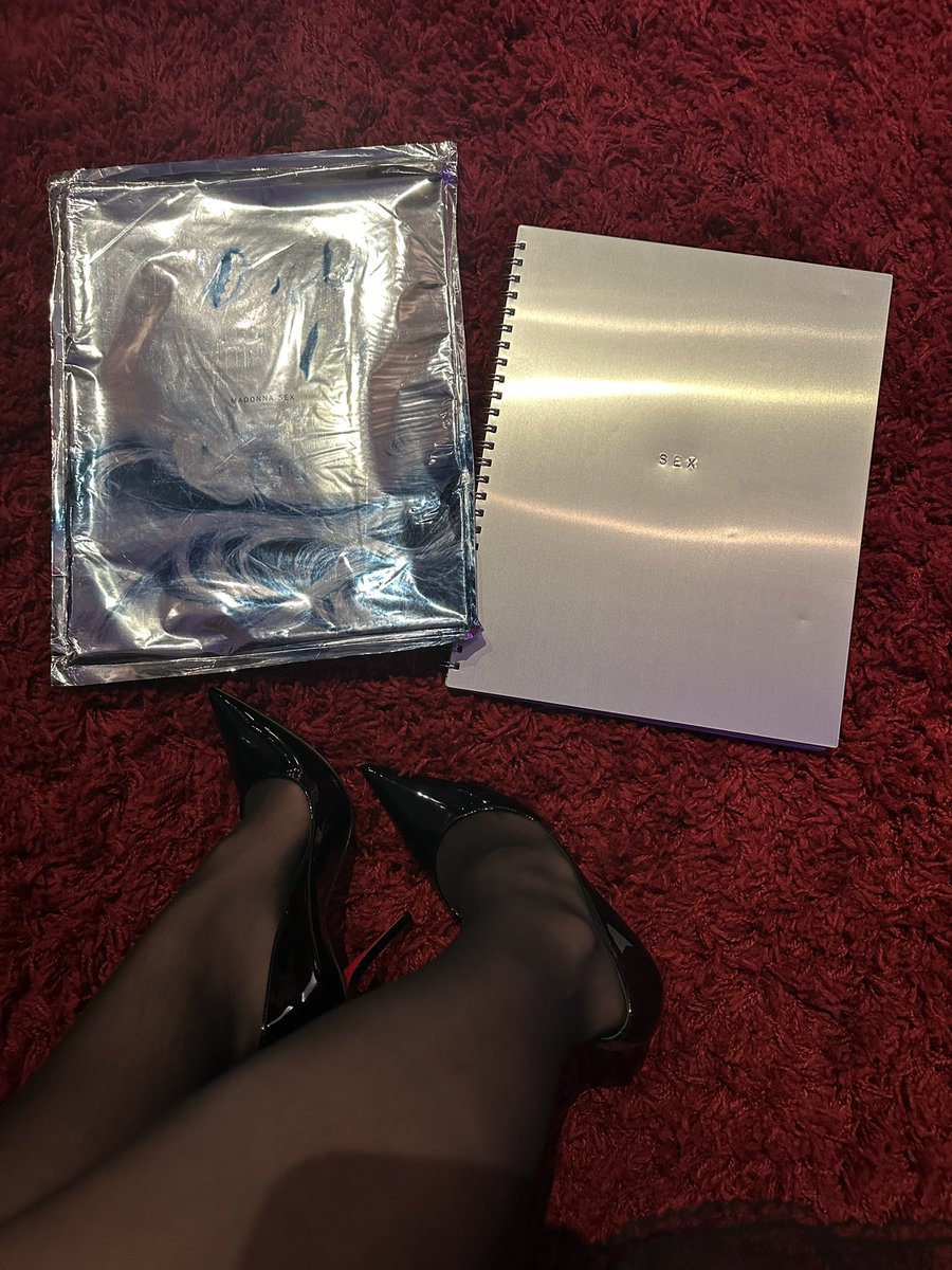 A very thoughtful gift: a 33 year old unopened Madonna SЕХ book