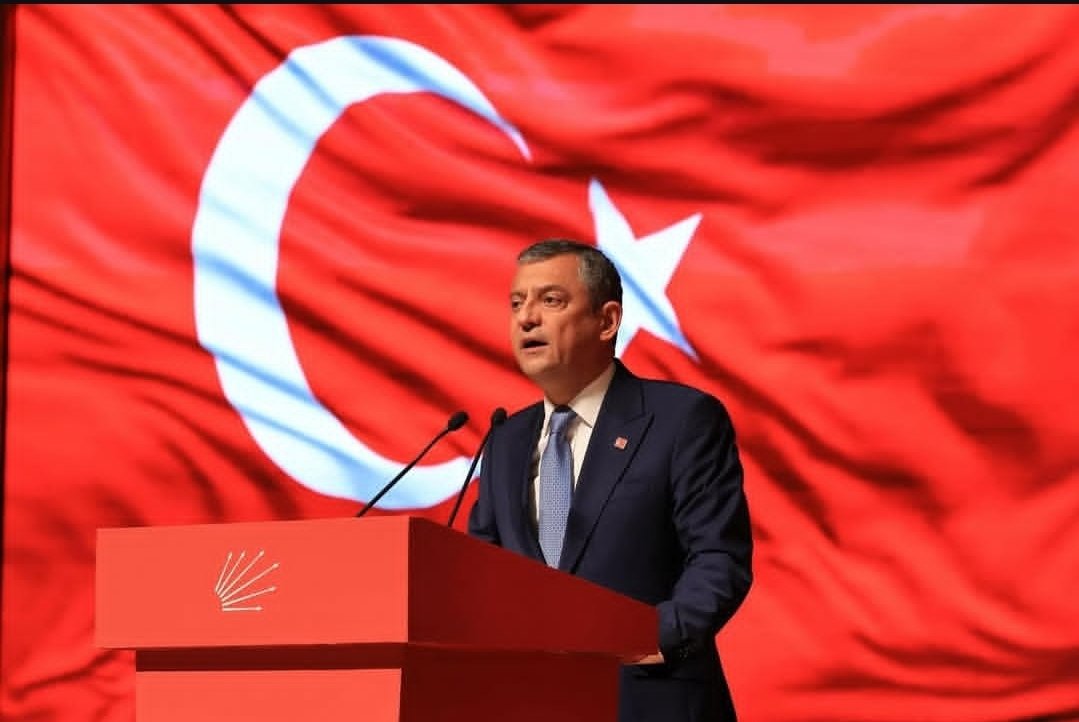 #genelbaşkanım
<a href="/eczozgurozel/">Özgür Özel</a>