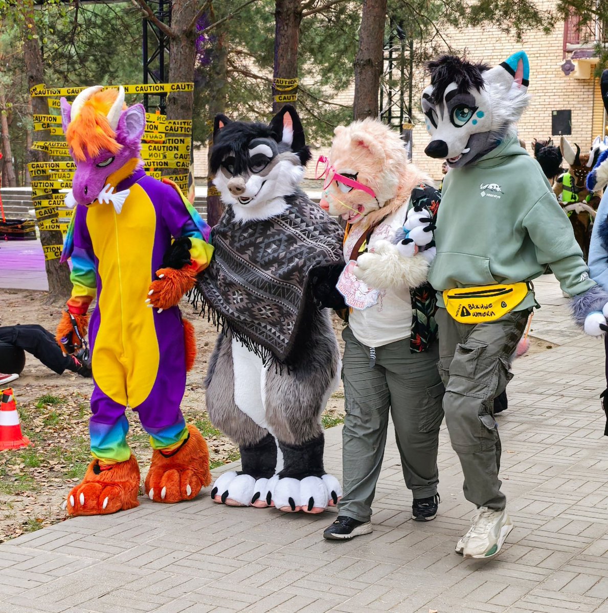 lisophoria's tweet photo. Honey, just look at this four fancy ones @ShuryaSHISH @HioshiruAlter @Rainbow94954888 at #sillycon https://t.co/jUeOX9s1Q3