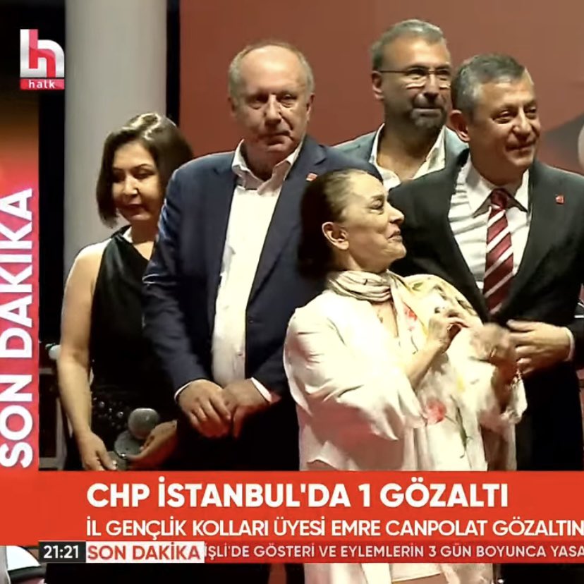 dailyince's tweet photo. MUHARREM MAÇ İZLEMEYE GİTMİŞ DİYENLER İYİ BAKSIN BU GÖRÜNTÜYE! #CHPTeslimAlınamaz https://t.co/usKy1ai5hM