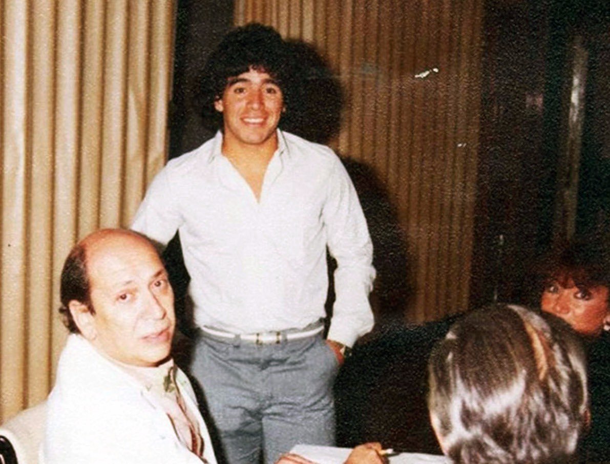 ¿#Maradona pudo jugar en #Talleres?
Aunque no lo crean, pudo ser.
Fíjate que nos contó José Daniel Valencia en Ciudad de Dios, por <a href="/351Deportes/">351 Deportes</a>. 

Miralo acá: youtu.be/AA5cnJhi5NQ?si…