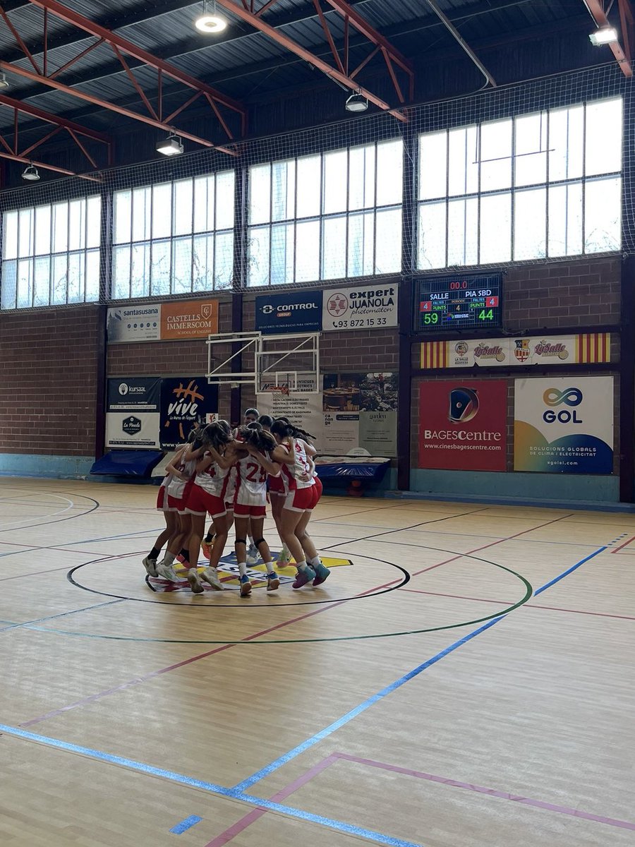 basquetsalle's tweet photo. El primer a La Salle es queda a casa! 🔥

L’Infantil Femení Preferent de 1r Any comença la lliga sumant la seva primera victòria contra Bàsquet Pia Sabadell 🏀

A seguir treballant! 💪🏻

#SomSalle https://t.co/g3vWtTdnIP