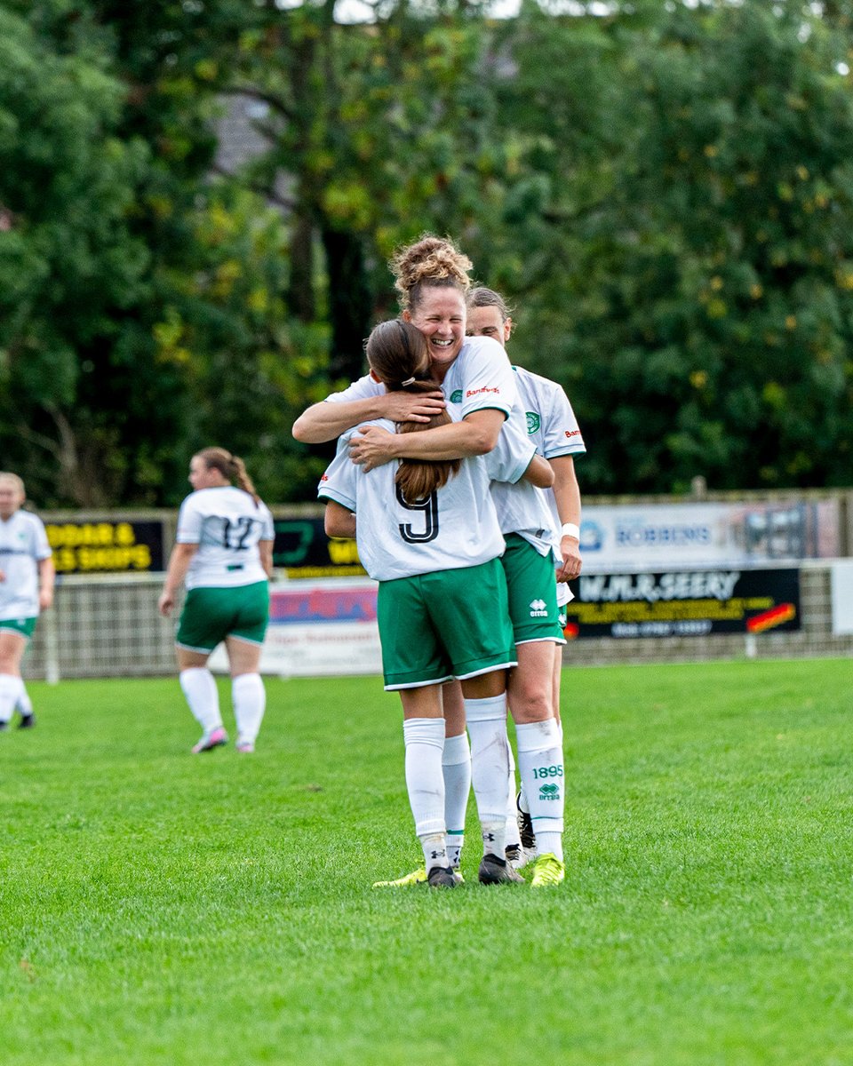 AdobeWFACup's tweet image. It was celebrations all round for @YTFCWOMEN after a strong team performance in their #AdobeWomensFACup first round qualifying game ✨

📸 Ethan Hillier