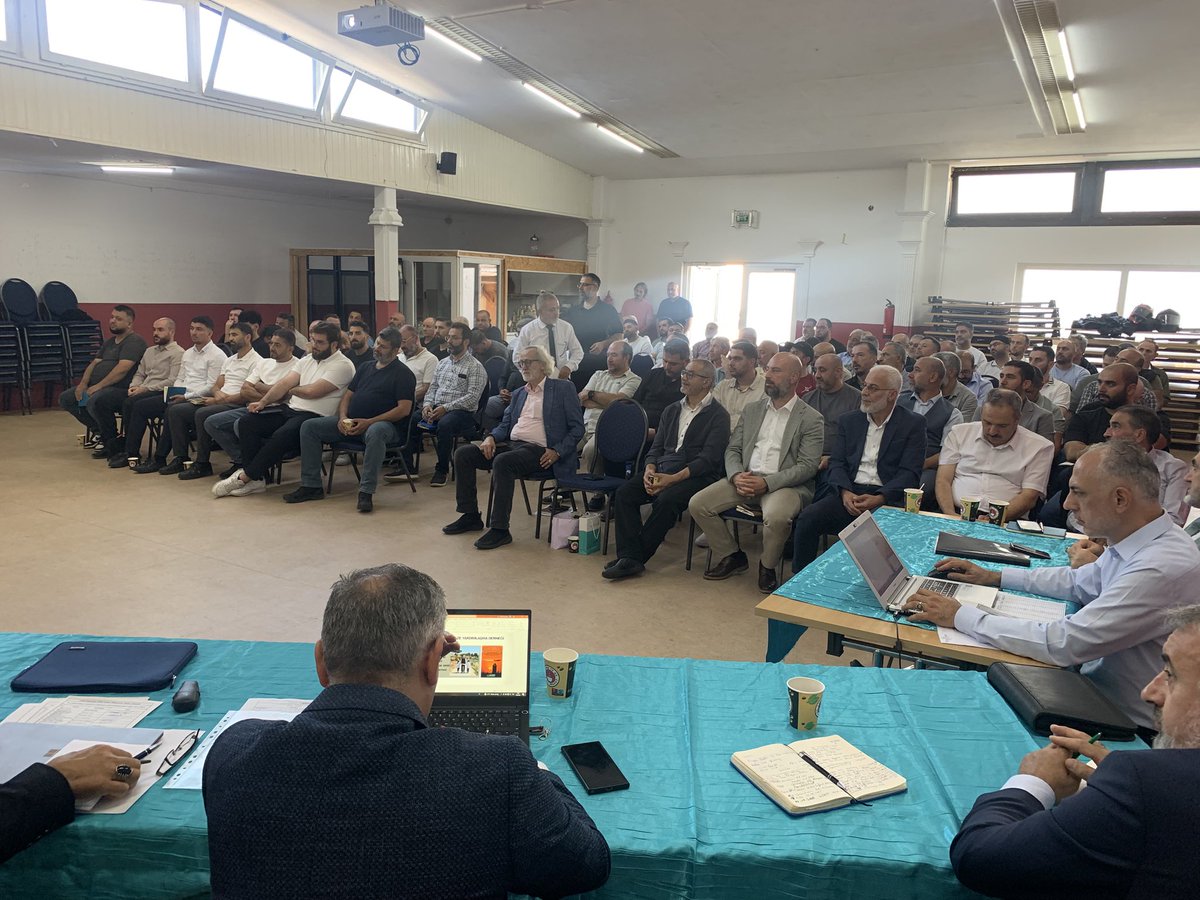 IslamratHessen's tweet photo. Heute fand ein Treffen mit Generalsekretär Murat Gümüs (Islamrat BRD), dem Landesverband IGMG Hessen, 27 Ortsvereinsvorsitzenden sowie Ibrahim Kaygısız (UKBA Bestattungshilfe) statt. https://t.co/y2ezGWab7Z