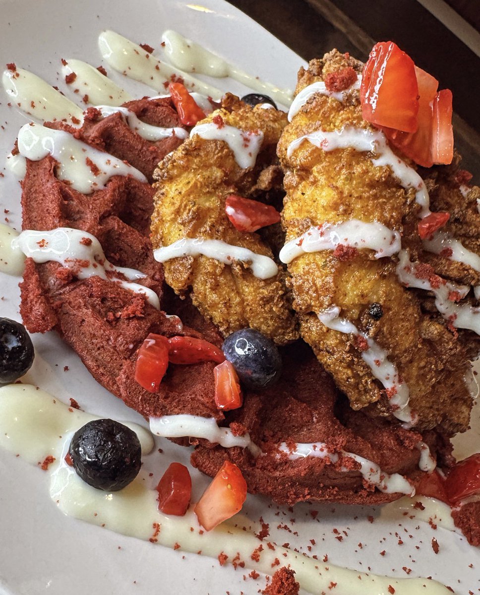 RMCoffeeBarCafe's tweet photo. The red velvet waffle, and the buttermilk waffle! 🧇 😋 #DontEatSavor https://t.co/xK8TSKlBZJ