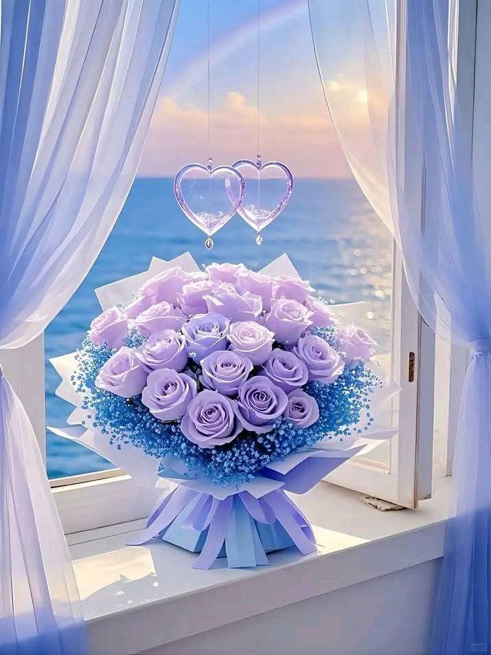 " وكمْ تغافلتُ عن أشياء أعرفُها
 وكمْ تجاهلتُ قولاً كان يُؤذيني
 وكمْ أقابلُ شخصاً من ملامحهِ
 أدري يقيناً وحقّاً لا يُدانيني
 وكمْ تغاضيتُ لا جُبناً ولا خوراً
 هي المروءةُ من طبعي ومن ديني
 جازيتُ بالطيبِ كلّ الناسِ مجتهداً
 لعلَّ ربّي عن طيبي سيجزيني "