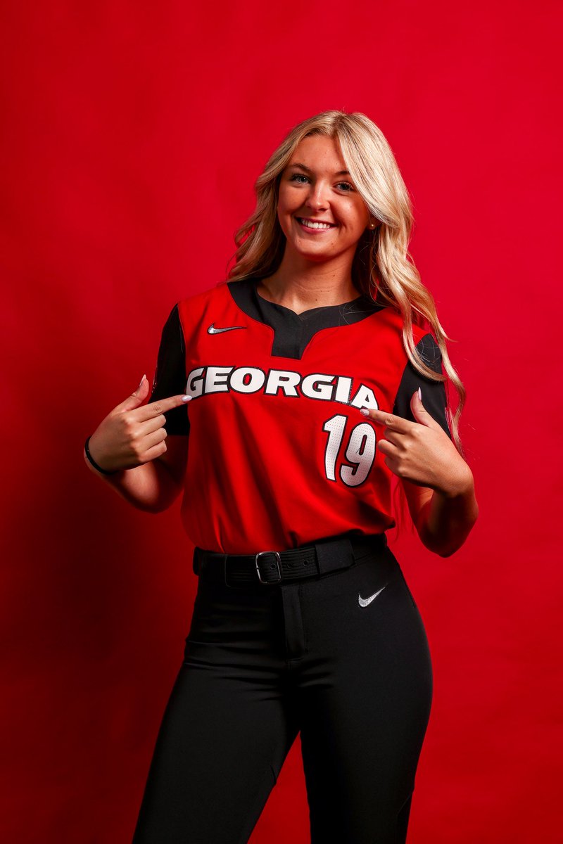2027 Infielder Kyla Hamby has committed to Georgia. 

Congrats <a href="/KylaHamby1/">Kyla Hamby 2027</a>!!!