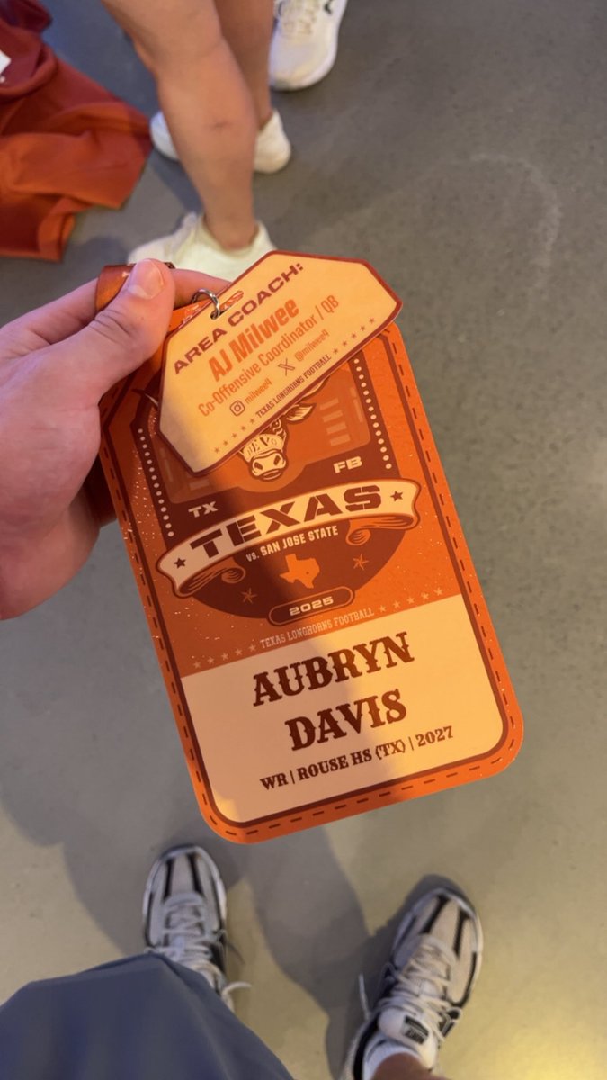 Aubryn Davis tweet media