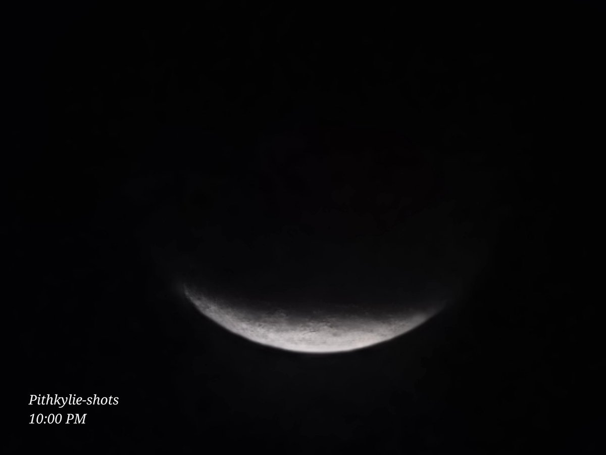 JimmyPith's tweet image. Lunar eclipse appearance once in a decade