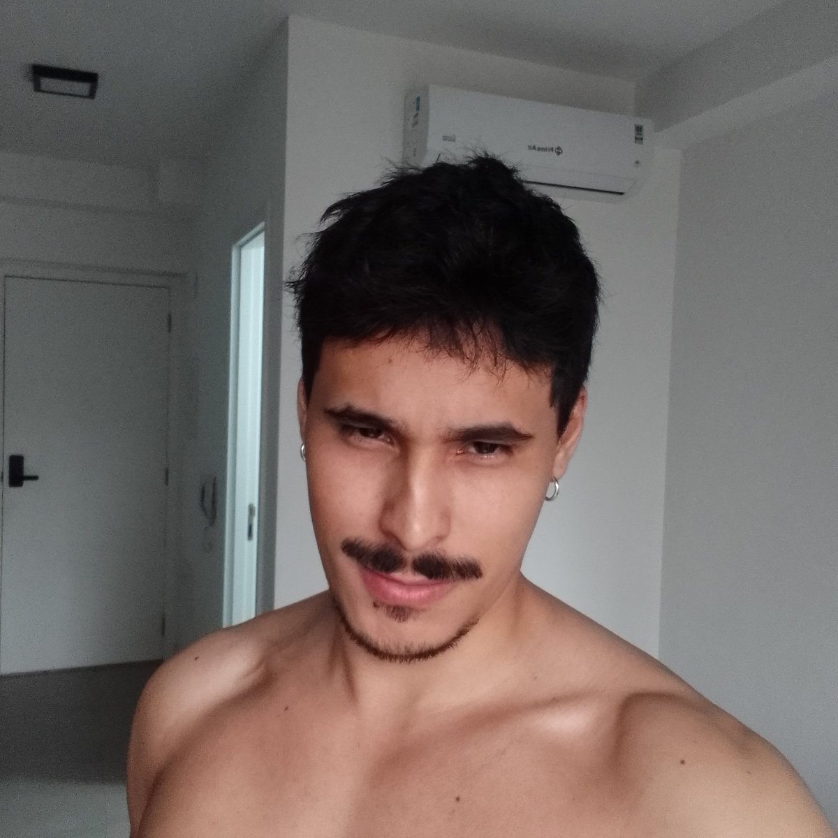 Umas fotos da cara para dar uma variada nos conteúdos 😉 🙂