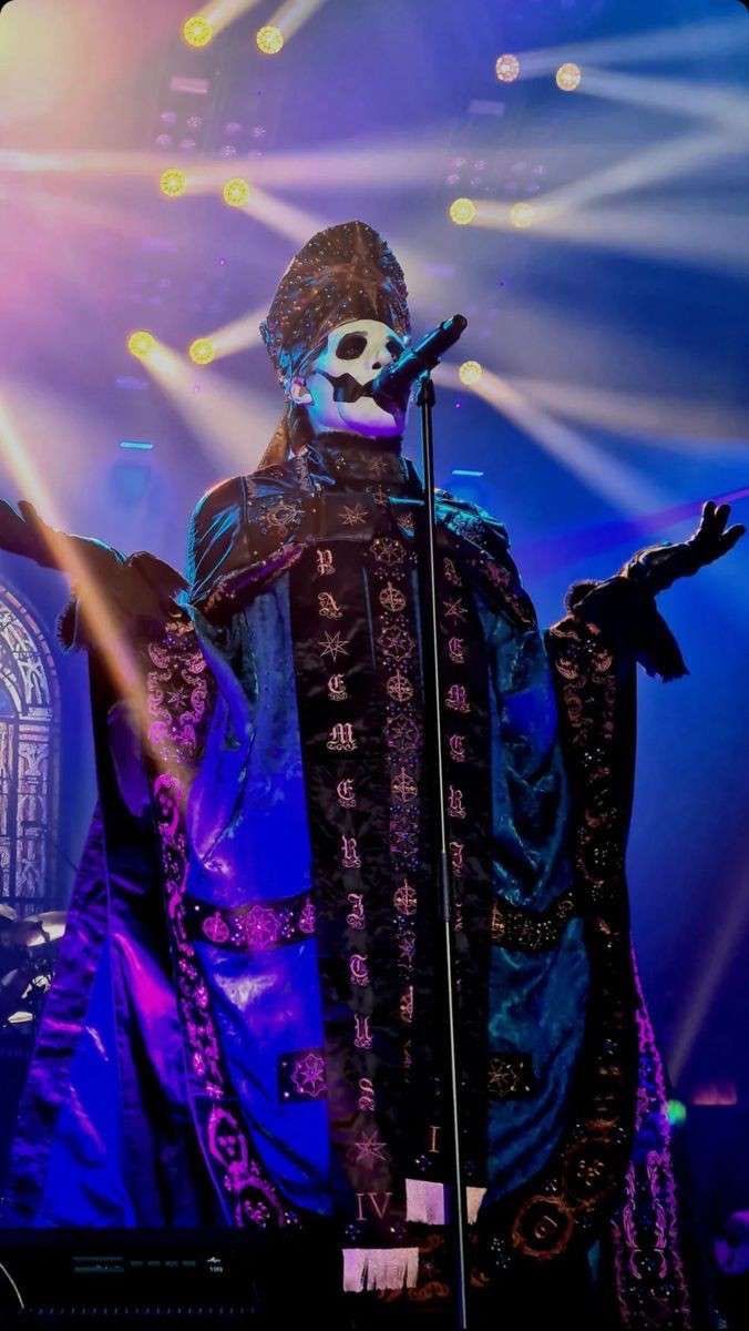 Phantom 🦇🥀 tweet media