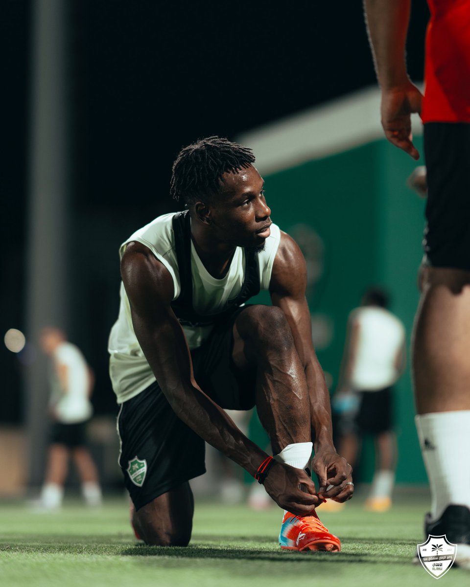 زكريا هوساوي tweet media