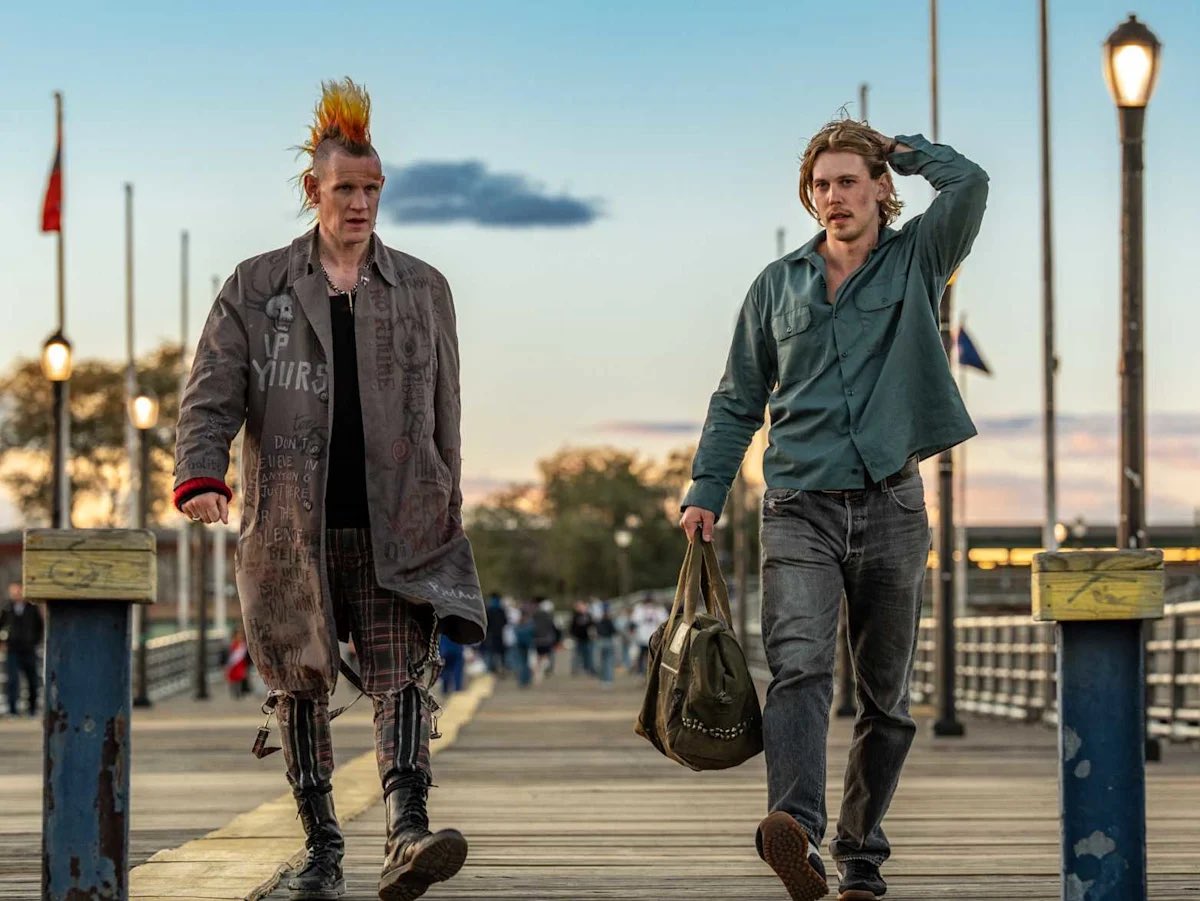 #CaughtStealing swings from hilarious to brutally dark in a heartbeat. Austin Butler delivers, and so does the entire cast. Loved the grungy 90’s NYC setting and soundtrack. Man, I miss the 90’s.