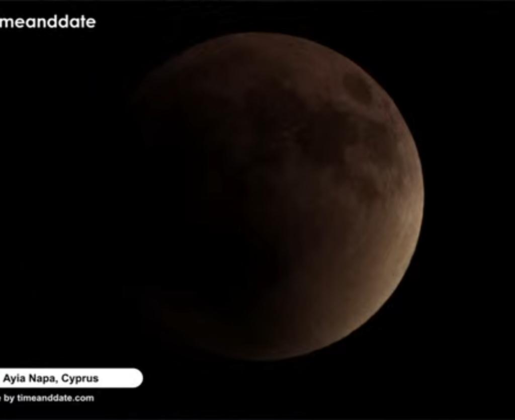 ...lluna de sang+eclipsi total...vosaltres bé?...jo vaig a veure si Morfeo en fa un favor!  Bona nit😘