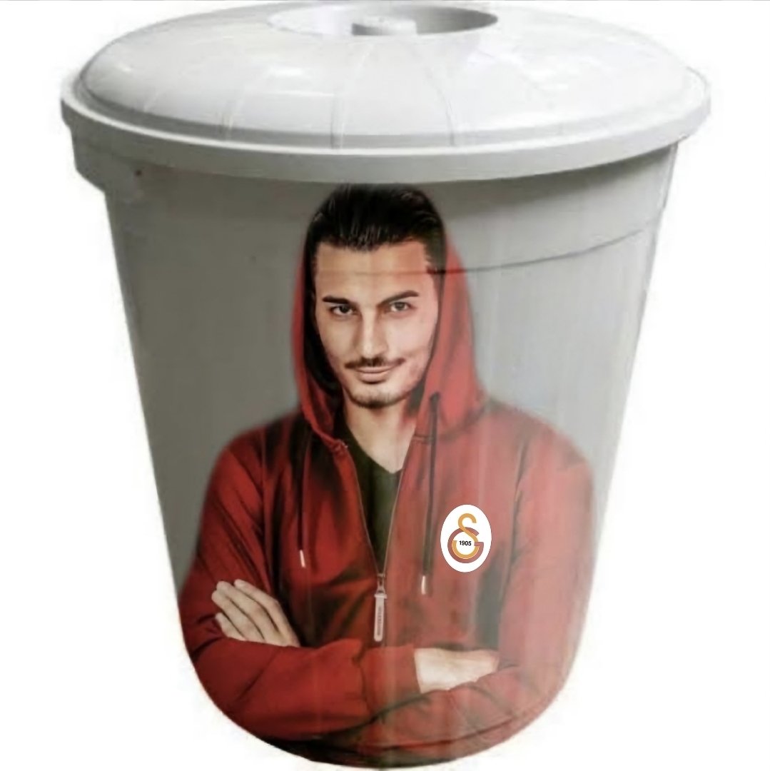 36 milyon euro'luk çöp kovası 

KOVACAN ÇAKIR🪣

#BizimÇocuklar #MilliTakım