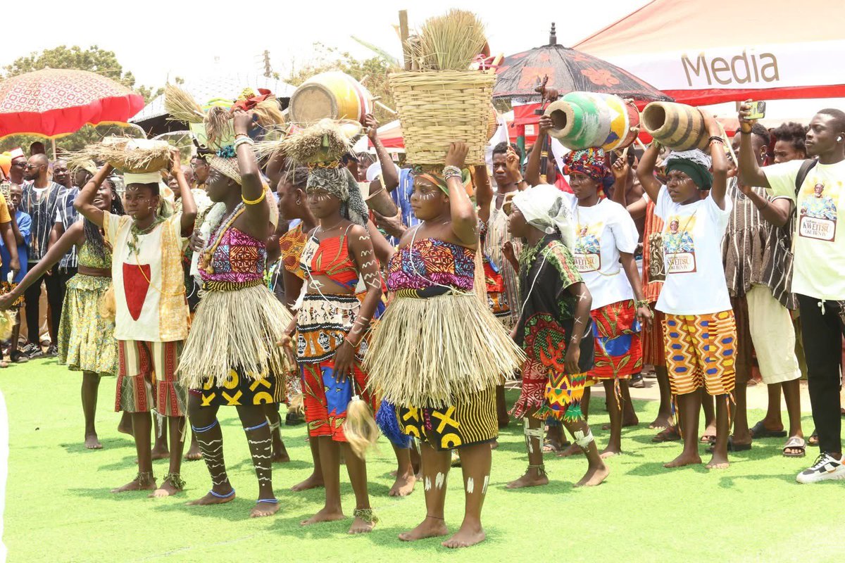 MINISTER FOR CREATIVE ARTS, TOURISM AND CULTURE MARKS HOMOWO 2025

The 2025 Homowo Festival in Ningo Prampram was a vibrant celebration of culture, tradition, and unity. Here are some key highlights:

Keynote Speakers: The festival featured notable speakers, including H.E.