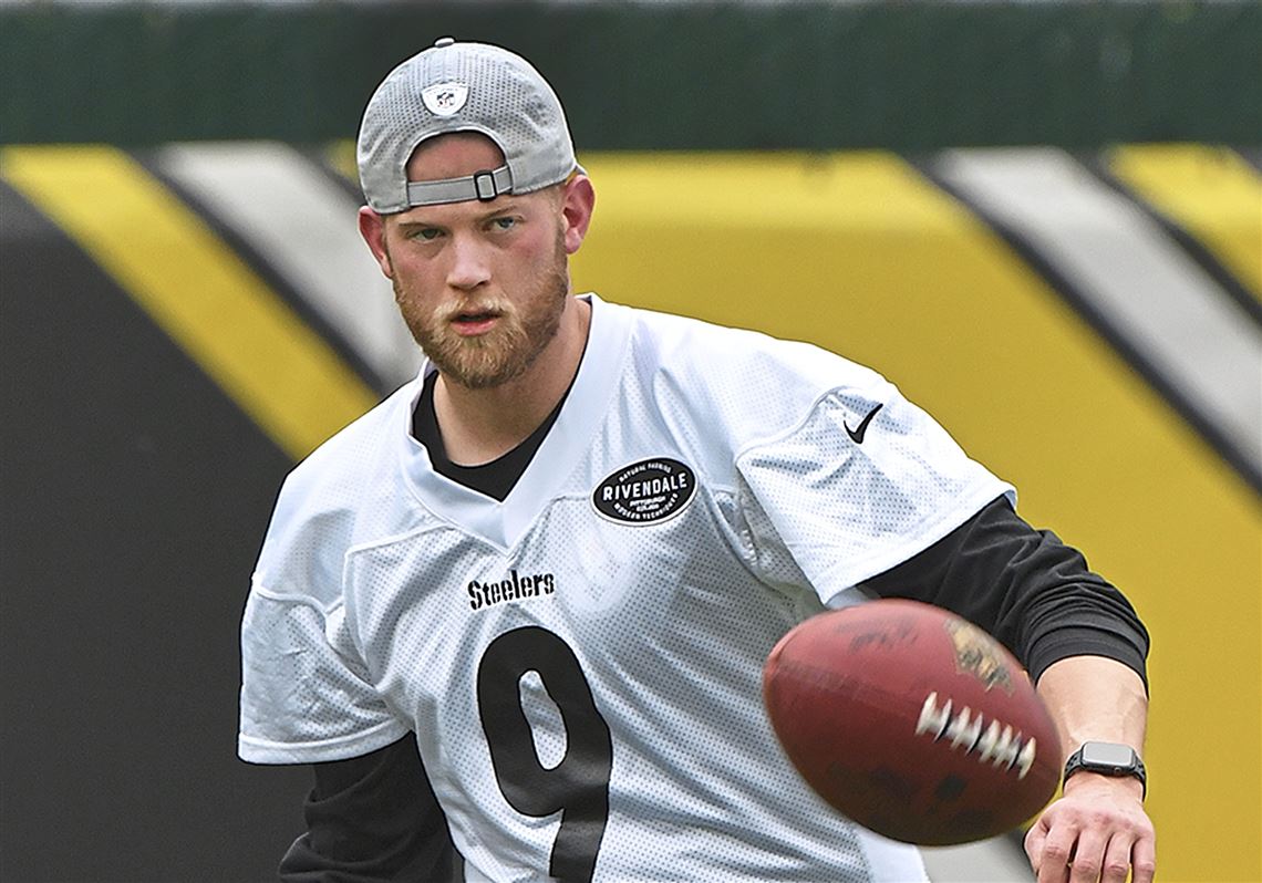 PatTheWiseMan's tweet photo. Goat. #PITvsNYJ https://t.co/H3VTTrQu7G
