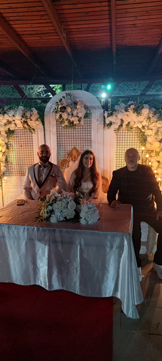 Gelinimizi aldık geliyoruz